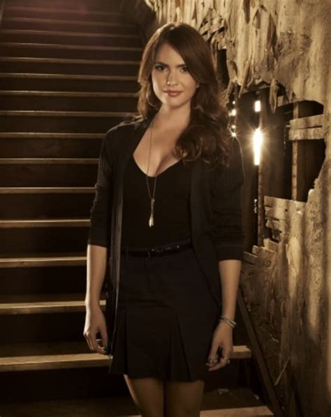 shelley hennig tetas|Shelley Hennig Breasts Scene in The Secret Circle